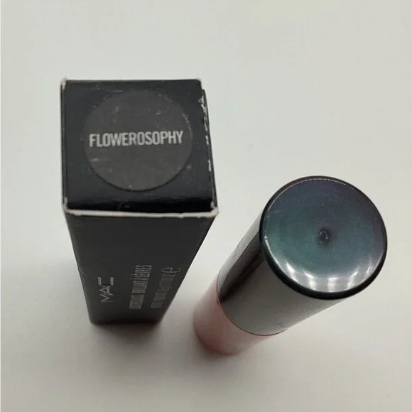MAC Cosmetics Lusterglass in Flowerosophy - BNIB, Rare & Discontinued - Picture 5 of 11